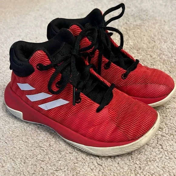 adidas gazelle silver green womens New Adidas Originals Men's Pro Bounce 2018 Basketball Shoe Red/White M –  PremierSports main image 1